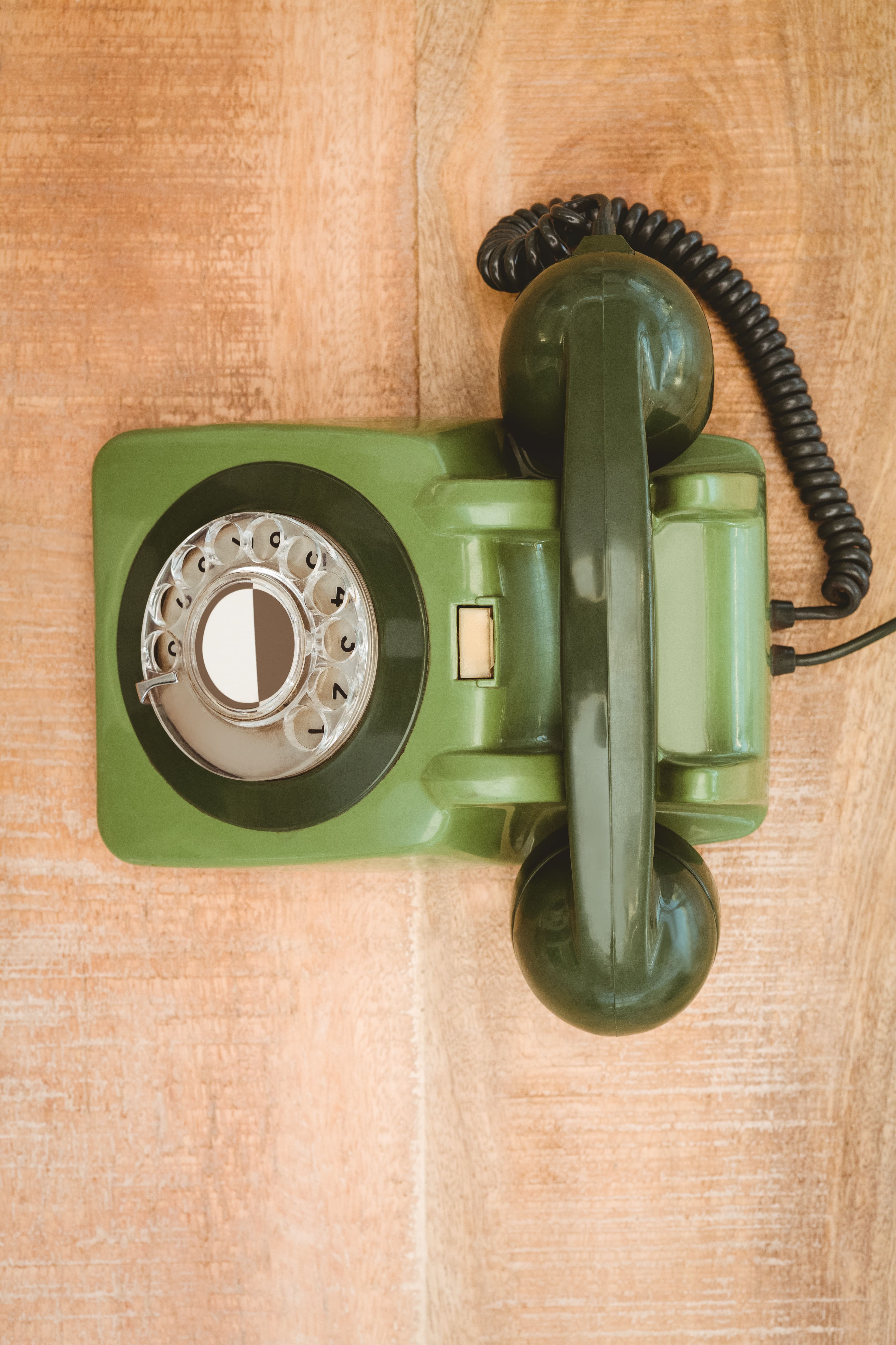 view-of-an-old-phone-on-wood-desk